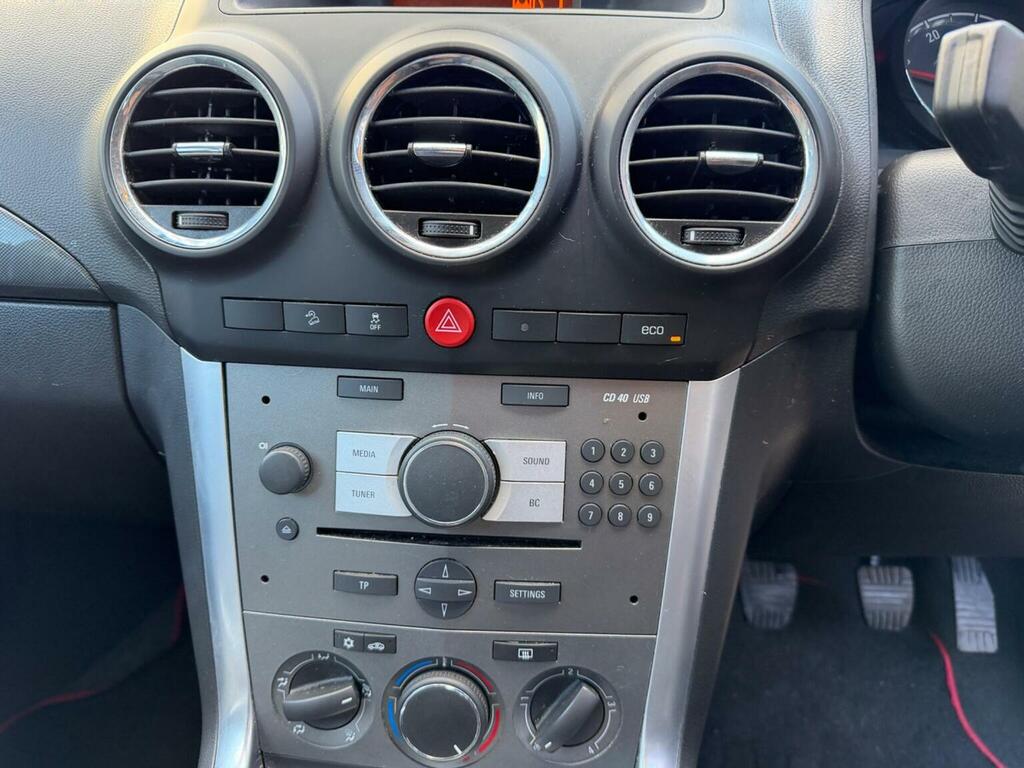 Vauxhall Antara White #15