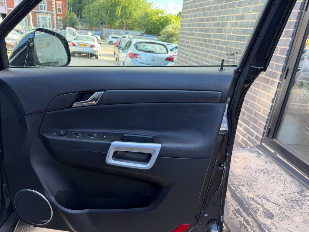 Vauxhall Antara White #39
