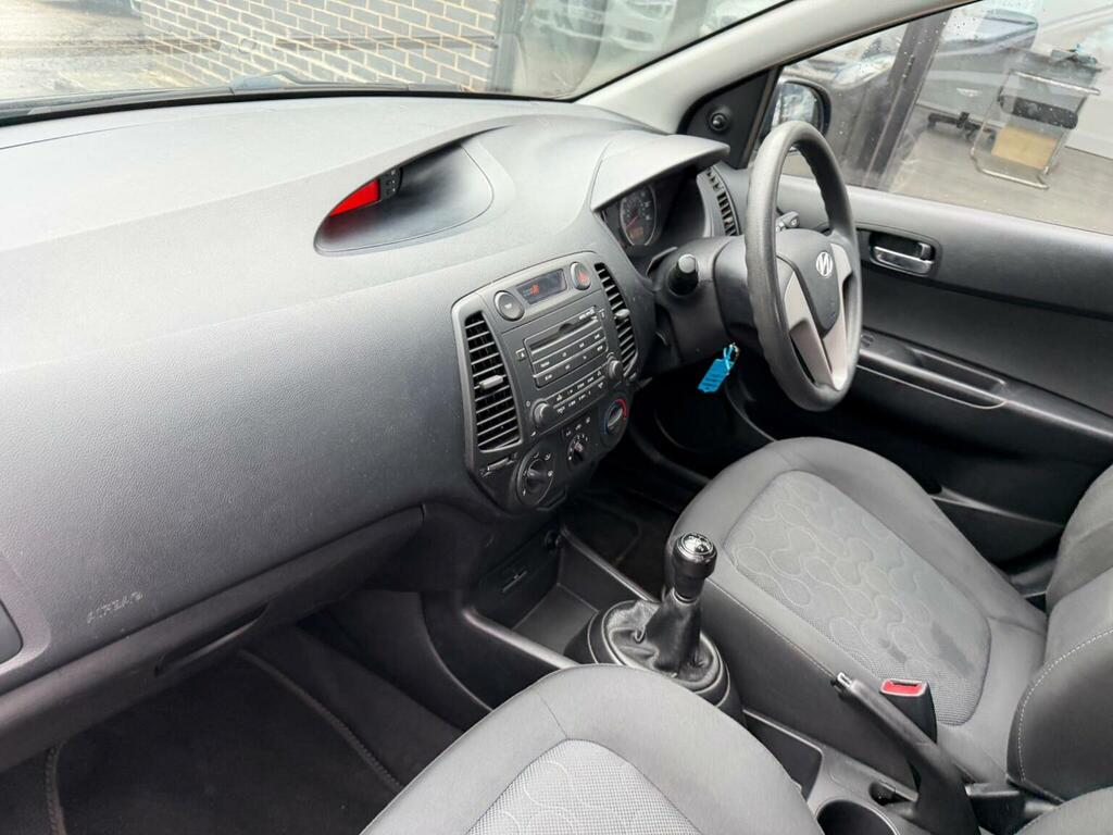 Hyundai I20 Style Red #48