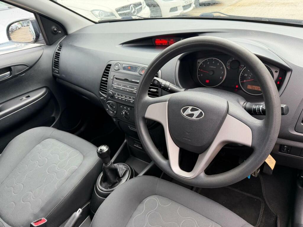 Hyundai I20 Style Red #21