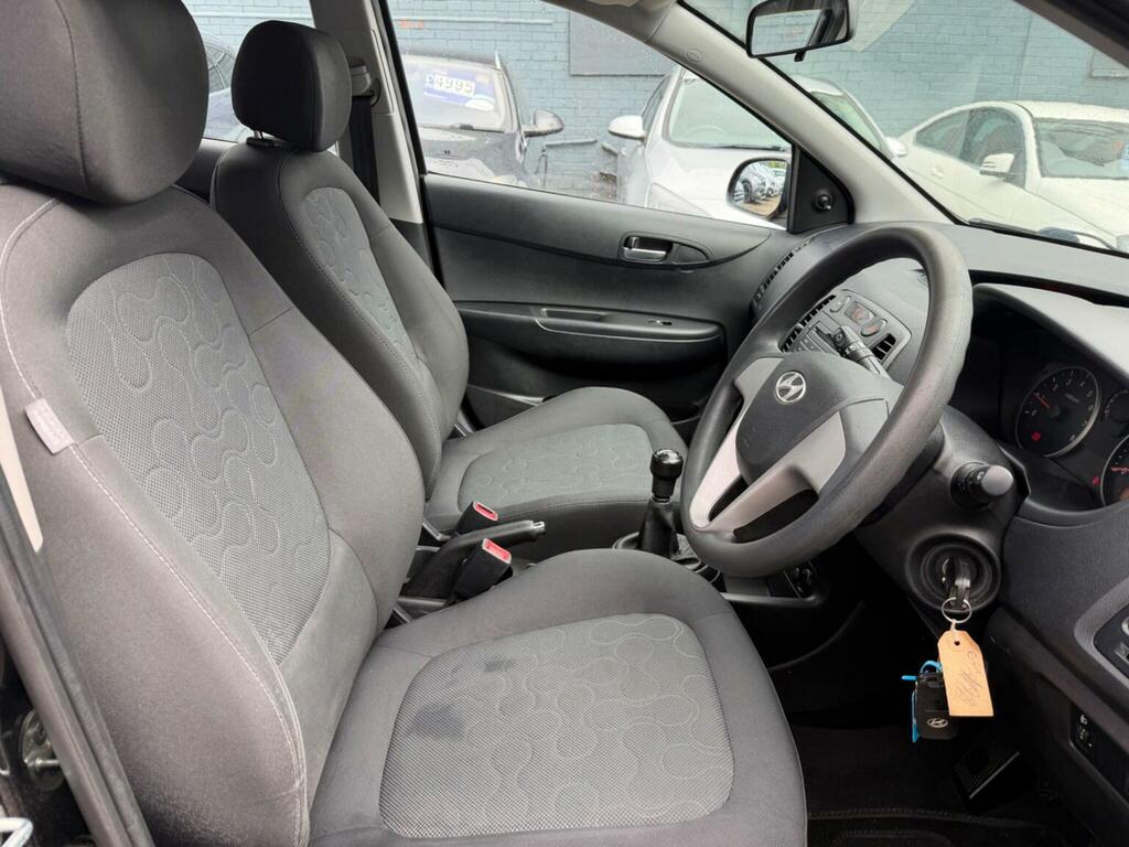Hyundai I20 Style Red #25