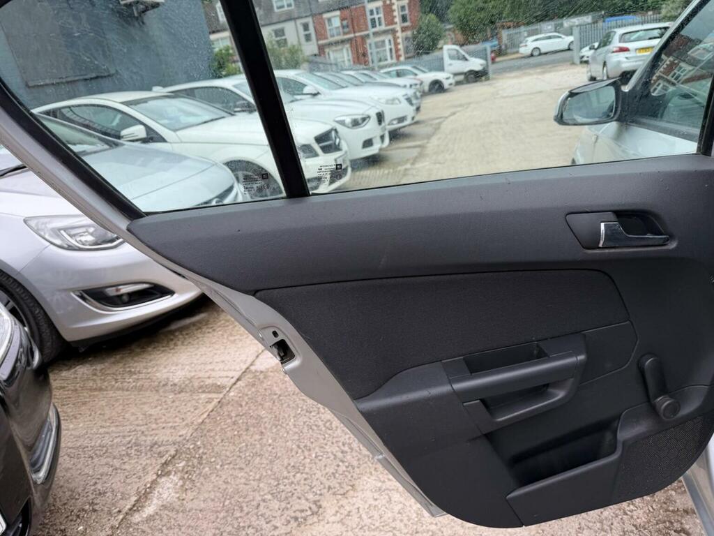 Vauxhall Astra  Black #36