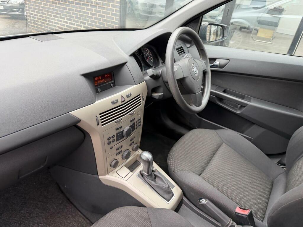 Vauxhall Astra  Black #16