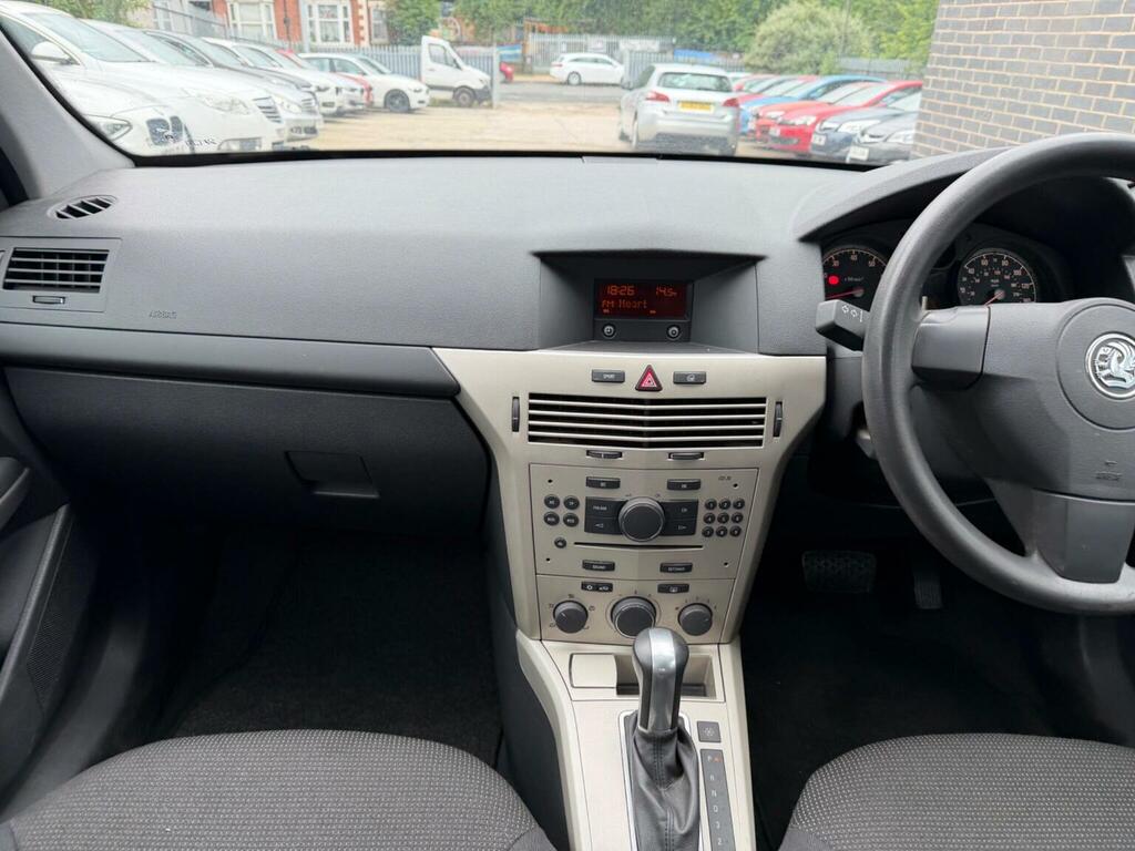 Vauxhall Astra  Black #20