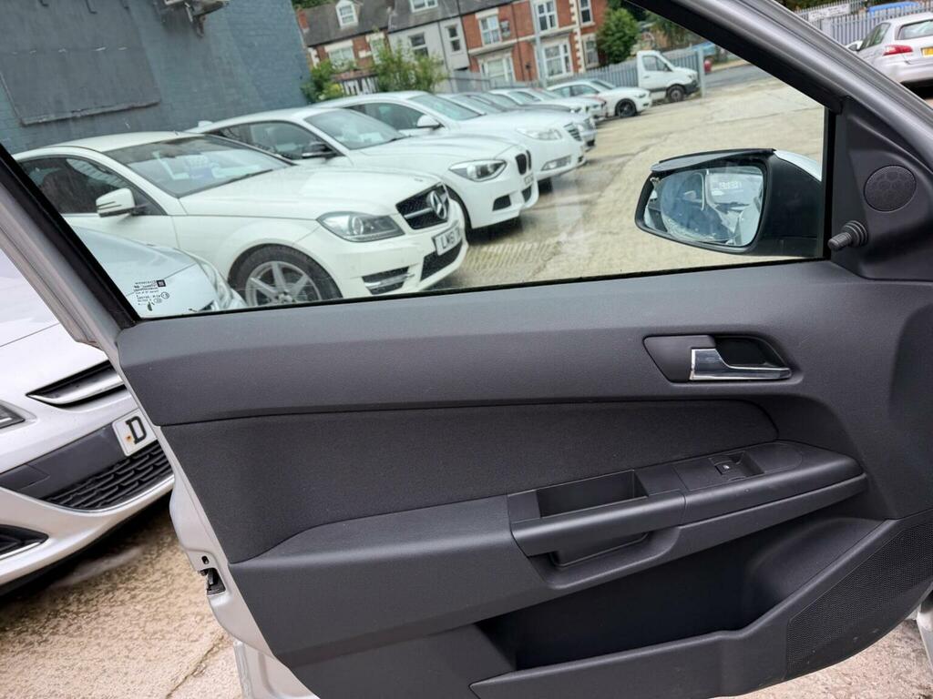 Vauxhall Astra  Black #35