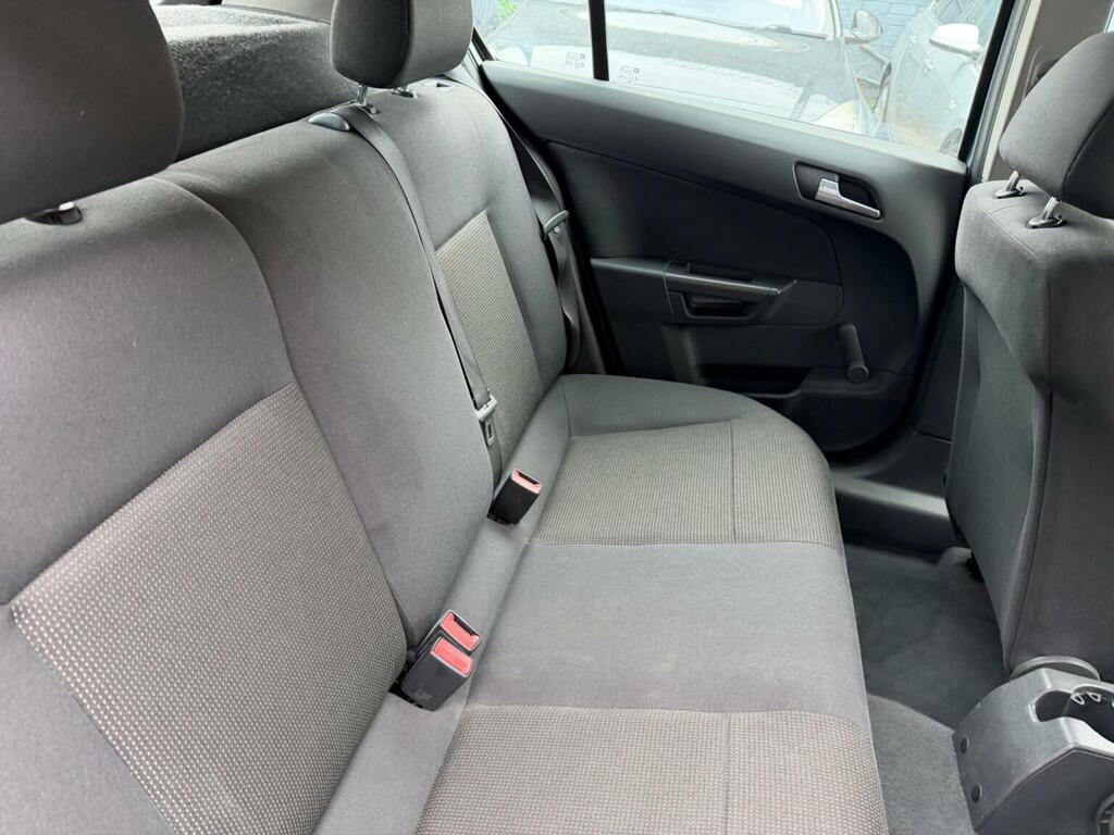 Vauxhall Astra Breeze 5-Door Silver #31