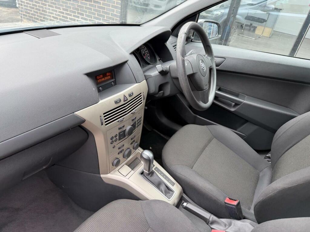 Vauxhall Astra Breeze 5-Door Silver #16
