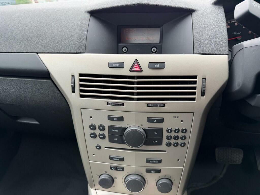 Vauxhall Astra Breeze 5-Door Silver #49