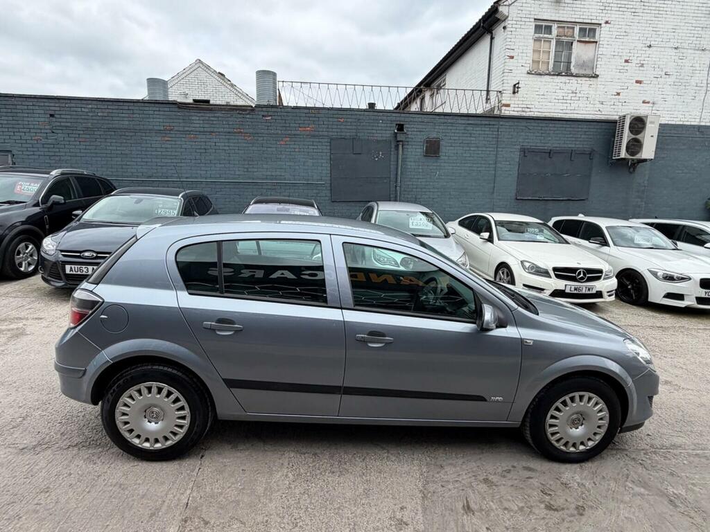Vauxhall Astra Breeze 5-Door Silver #12