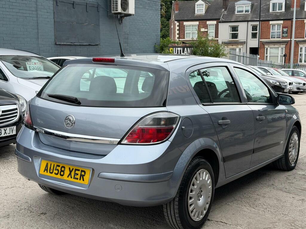 Vauxhall Astra Breeze 5-Door Silver #13