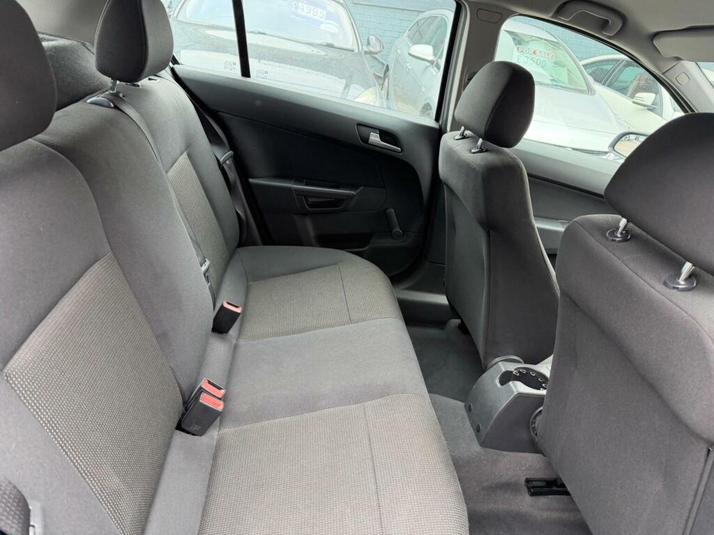 Vauxhall Astra Breeze 5-Door Silver #34