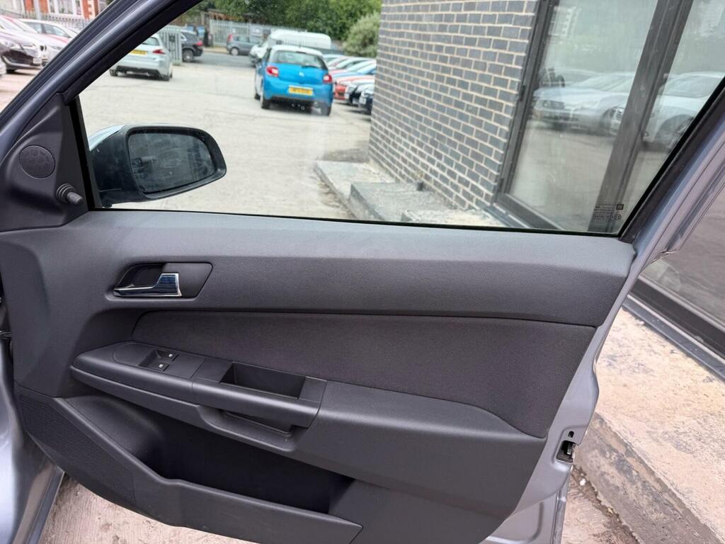 Vauxhall Astra Breeze 5-Door Silver #38