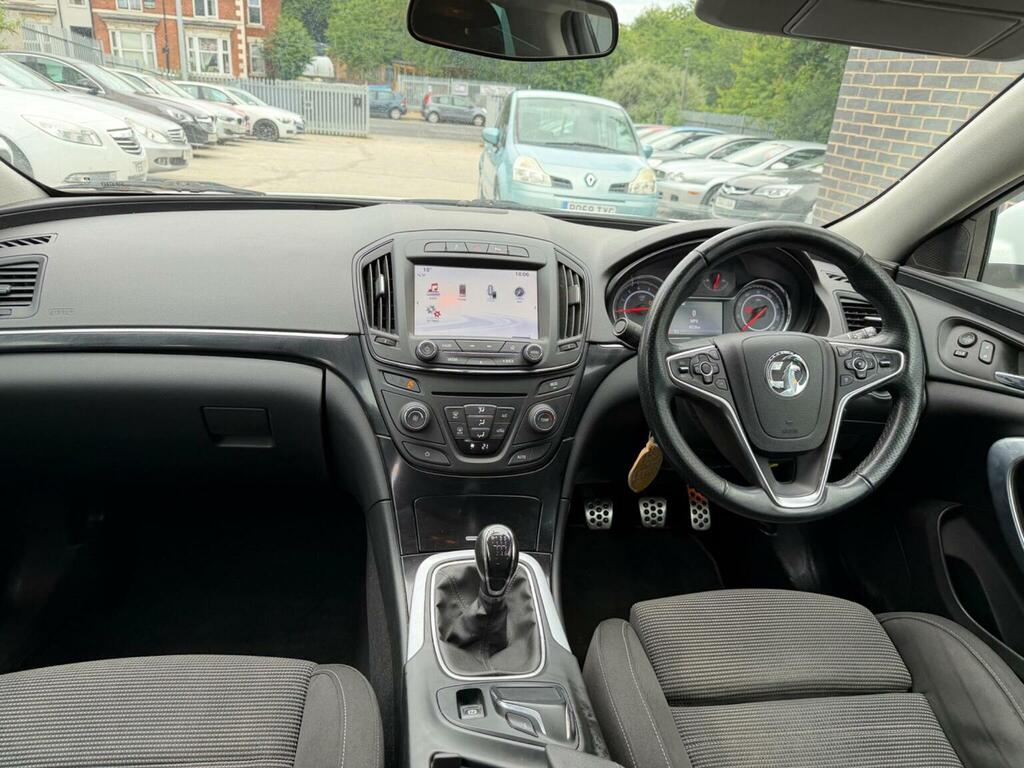 Vauxhall Insignia 2.0 Cdti 140 Ecoflex White #17