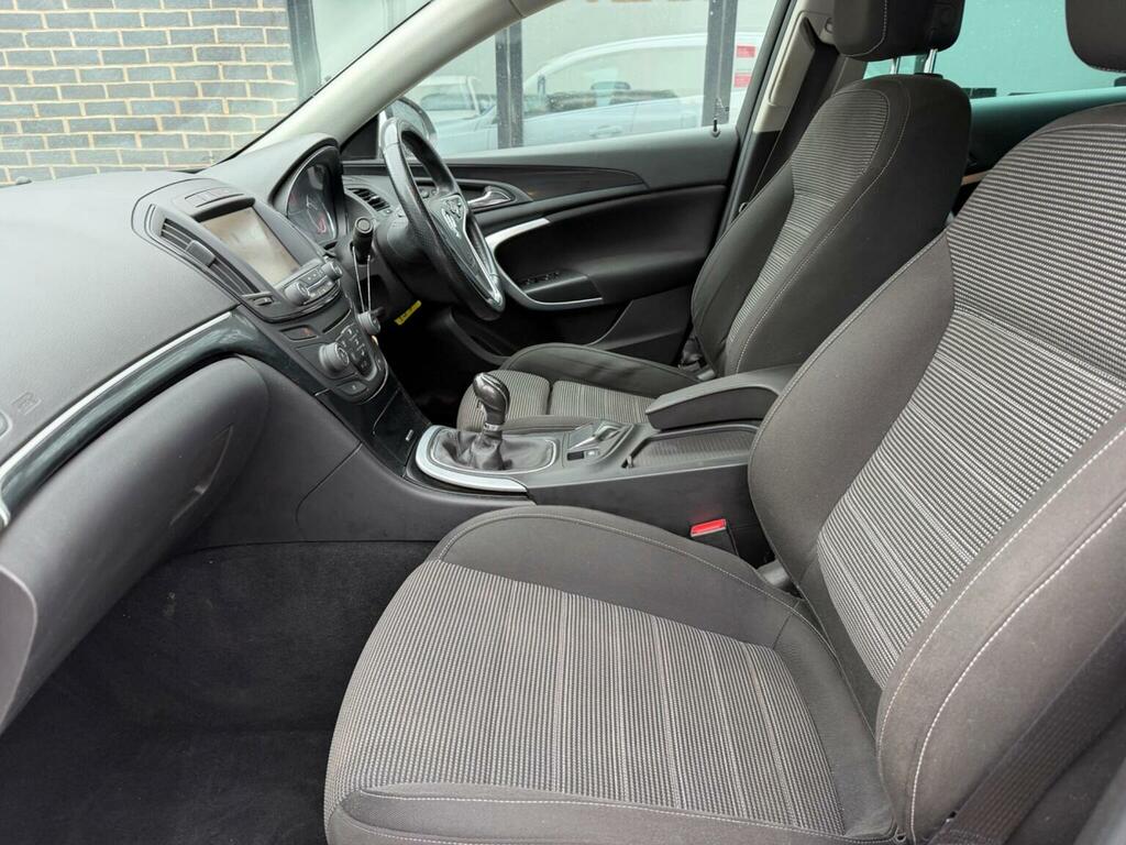 Vauxhall Insignia 2.0 Cdti 140 Ecoflex White #45