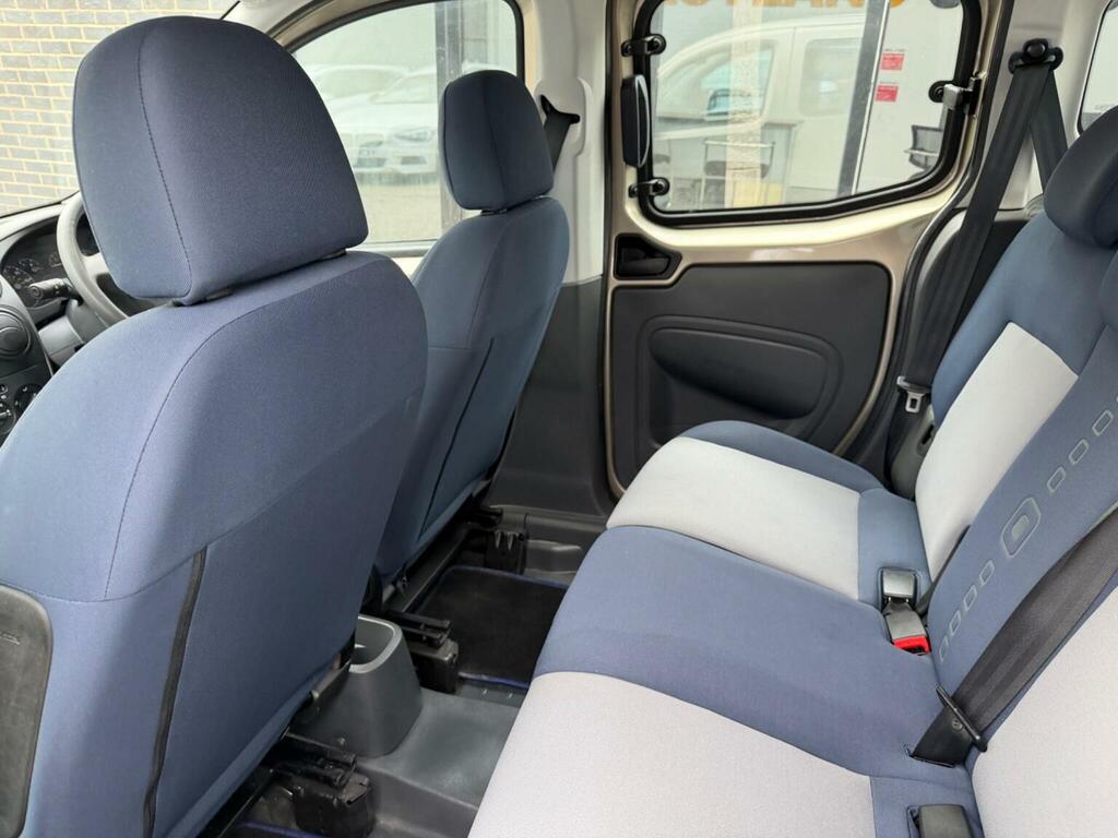 Citroen Nemo Multispace 1.4 Hdi LX Blue #30