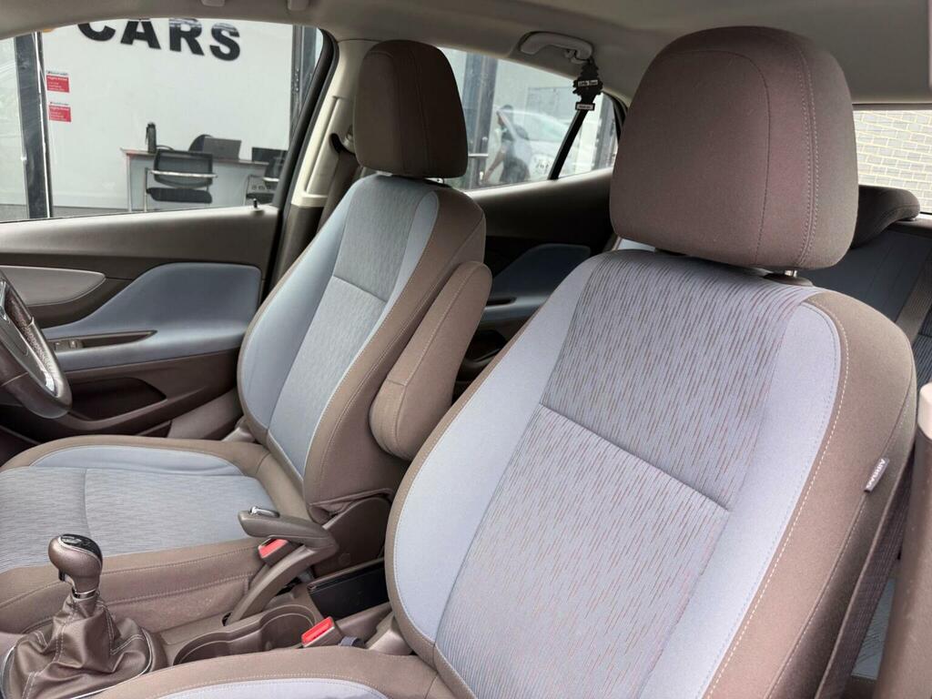 Vauxhall Mokka Range Rover Evoque Pure Ed4 White #17