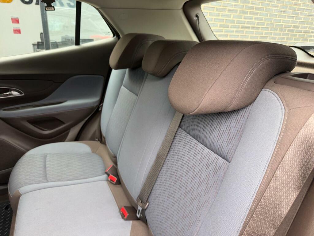Vauxhall Mokka Range Rover Evoque Pure Ed4 White #27