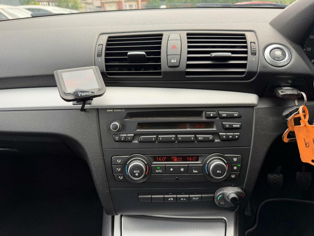 BMW 1 Series 118D M Sport White #28