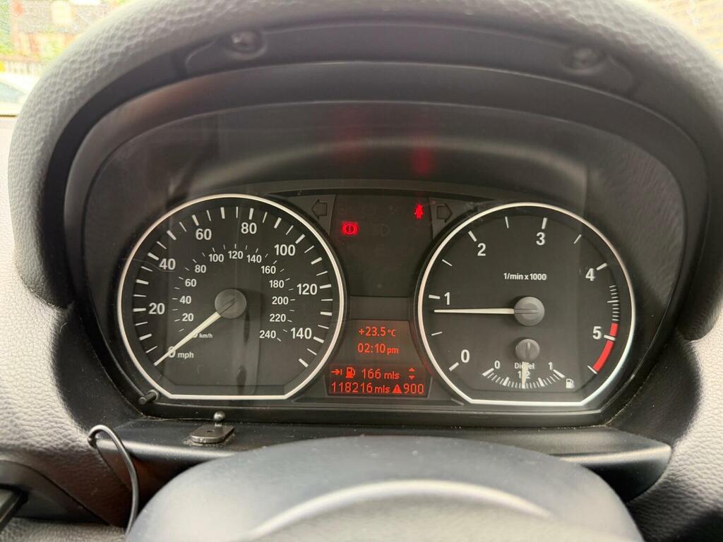BMW 1 Series 118D M Sport White #26