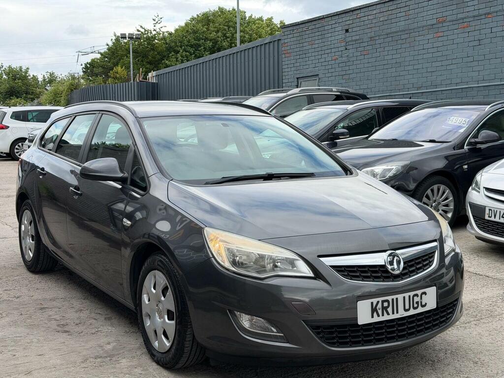 Vauxhall Astra 1.3 Cdti Ecoflex Exclusiv Sports Tourer Euro 5 S Grey #2