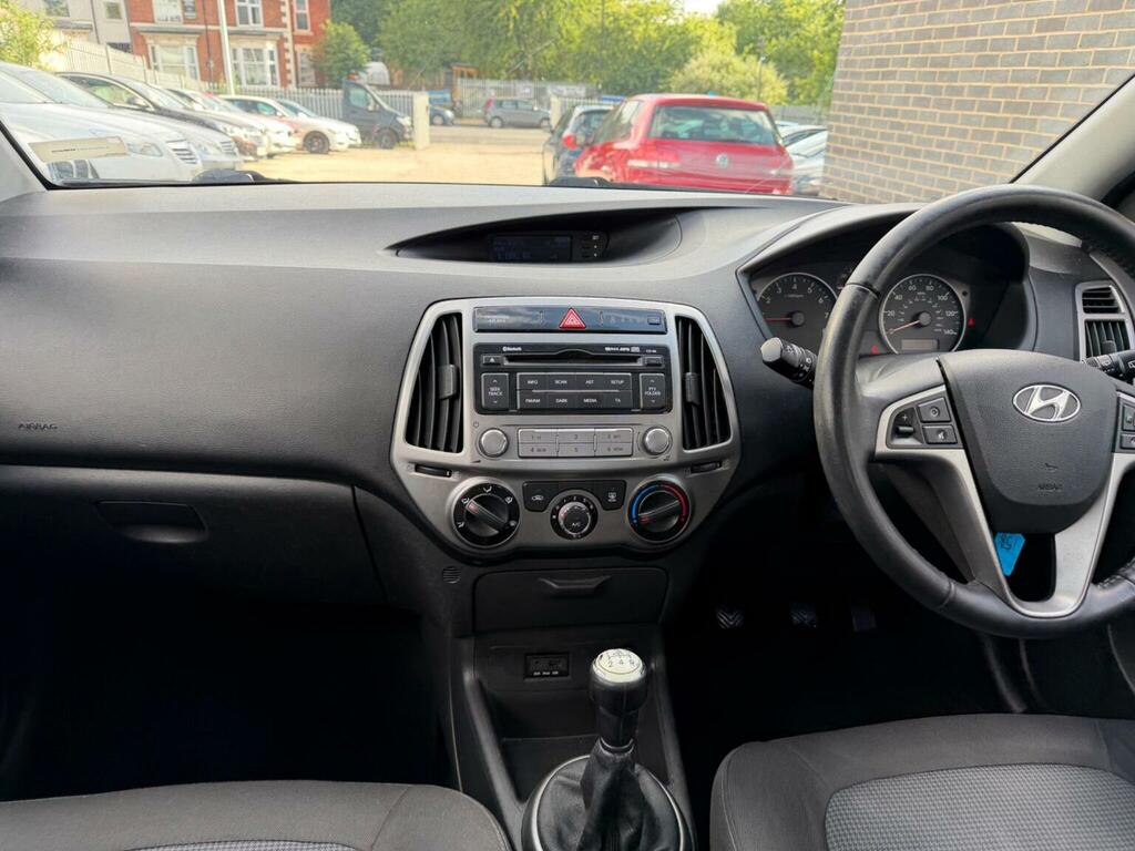 Hyundai I20 1.2 Active Euro 5 Red #20