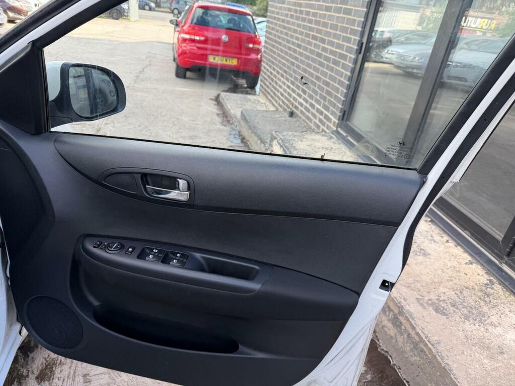 Hyundai I20 1.2 Active Euro 5 Red #37