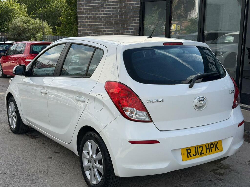 Hyundai I20 1.2 Active Euro 5 Red #8