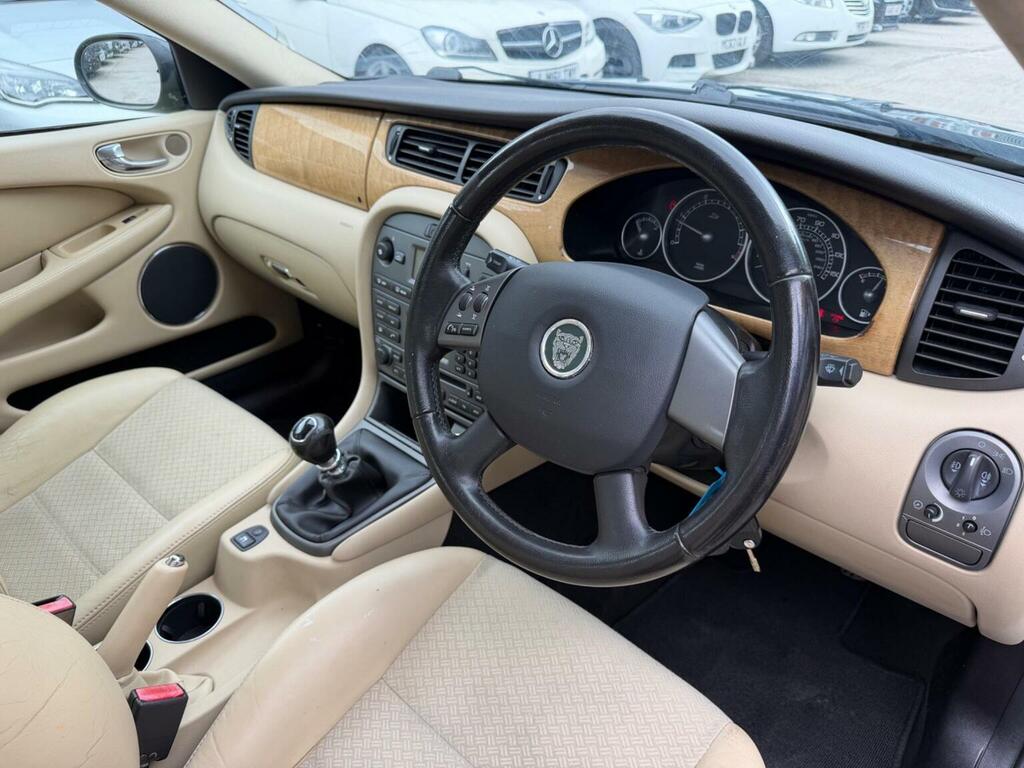 Jaguar X-Type Estate 2.2D S 200757 Black #11