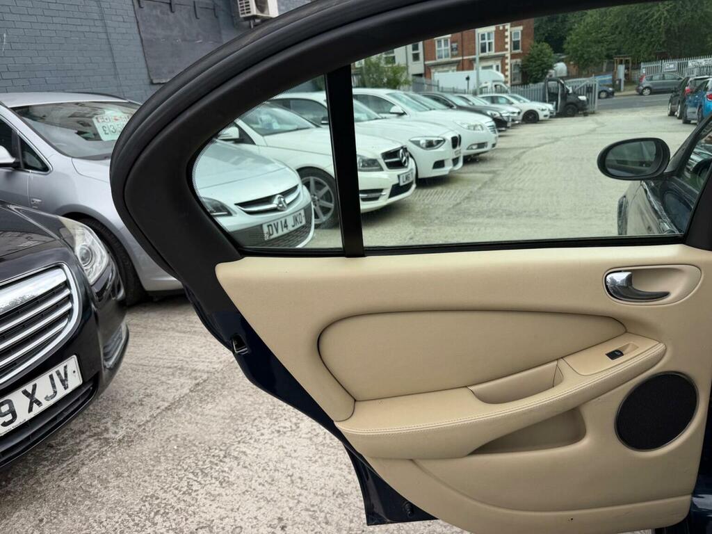 Jaguar X-Type Estate 2.2D S 200757 Black #25