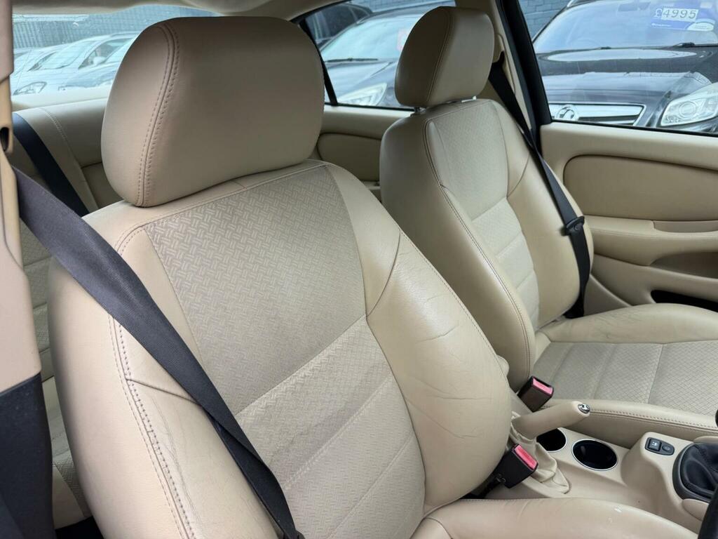 Jaguar X-Type Estate 2.2D S 200757 Black #12