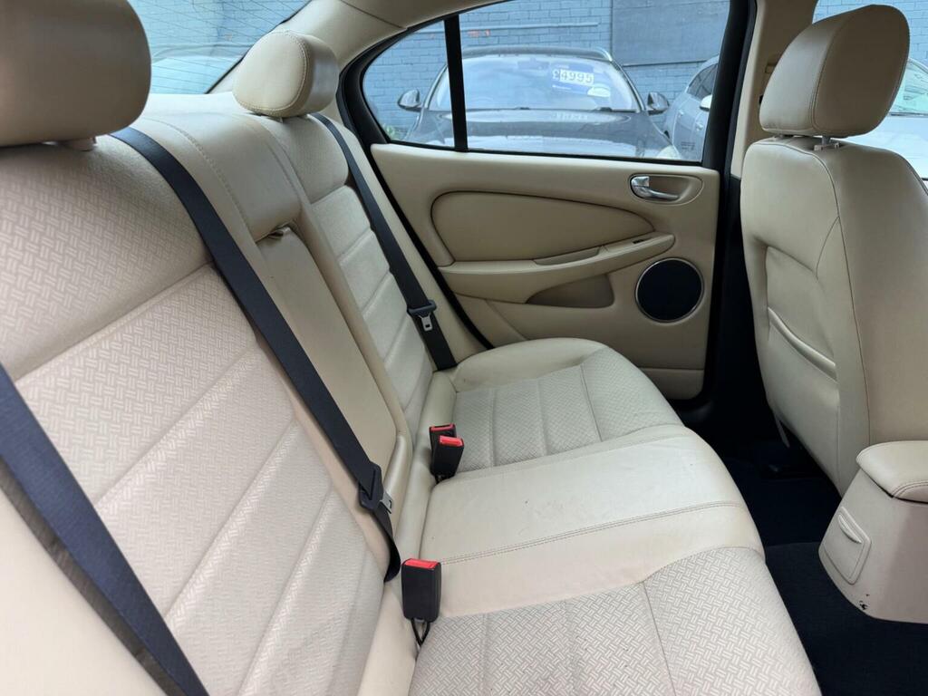 Jaguar X-Type Estate 2.2D S 200757 Black #20