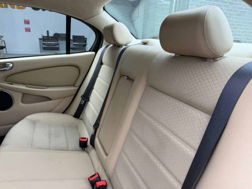 Jaguar X-Type Estate 2.2D S 200757 Black #28
