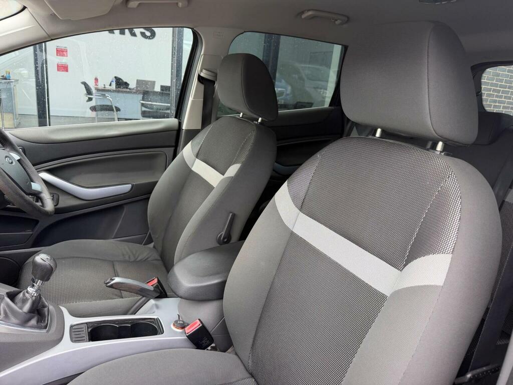 Ford Kuga 2.0 Tdci Titanium 2Wd Euro 5 White #16