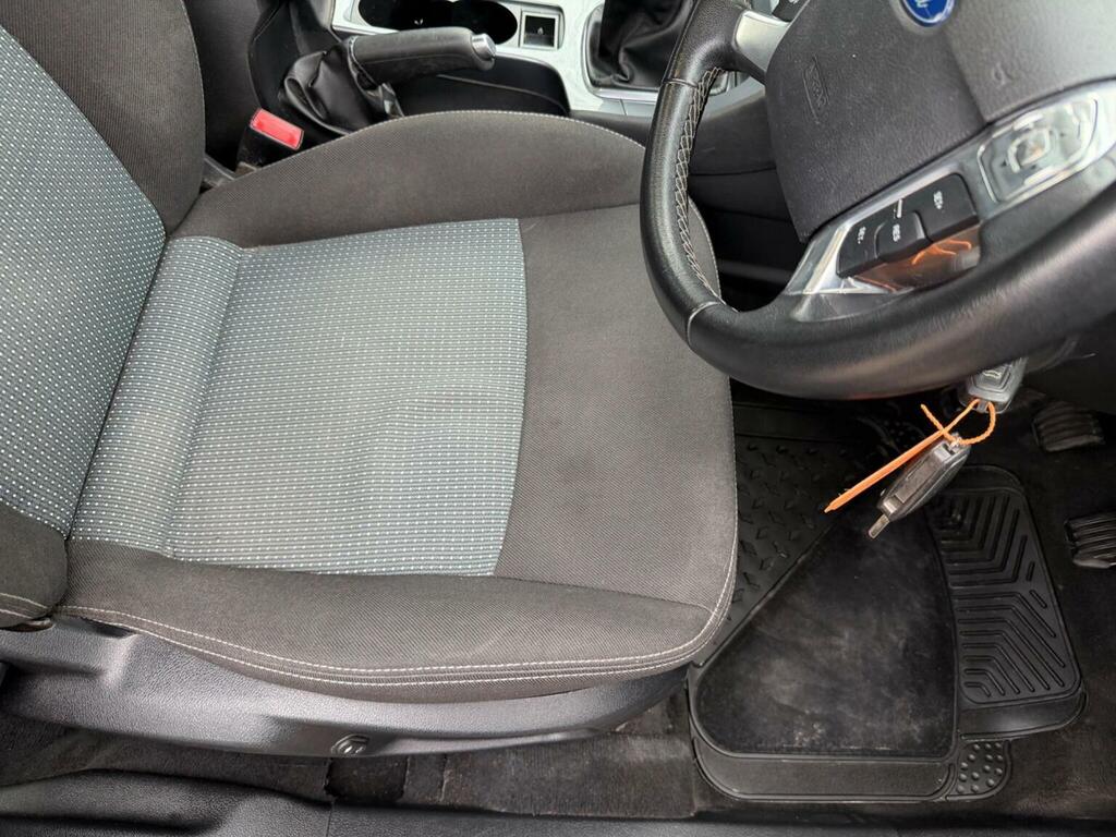 Ford Mondeo 2.0 Tdci Titanium Silver #13