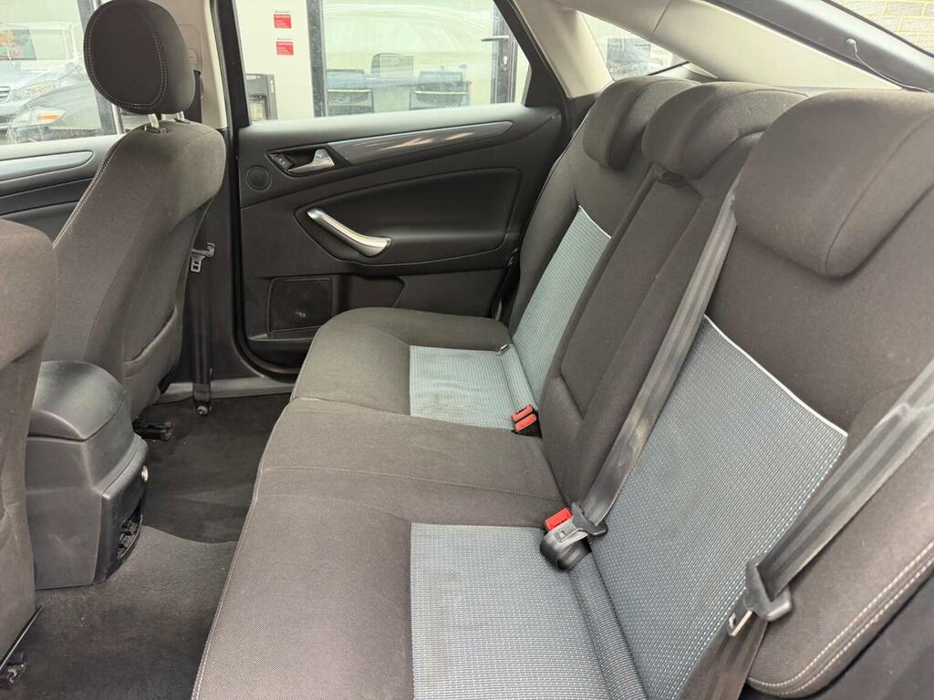 Ford Mondeo 2.0 Tdci Titanium Silver #25