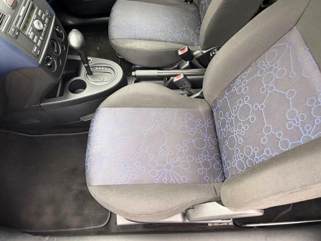 Ford Fiesta Fiesta Studio Blue #40