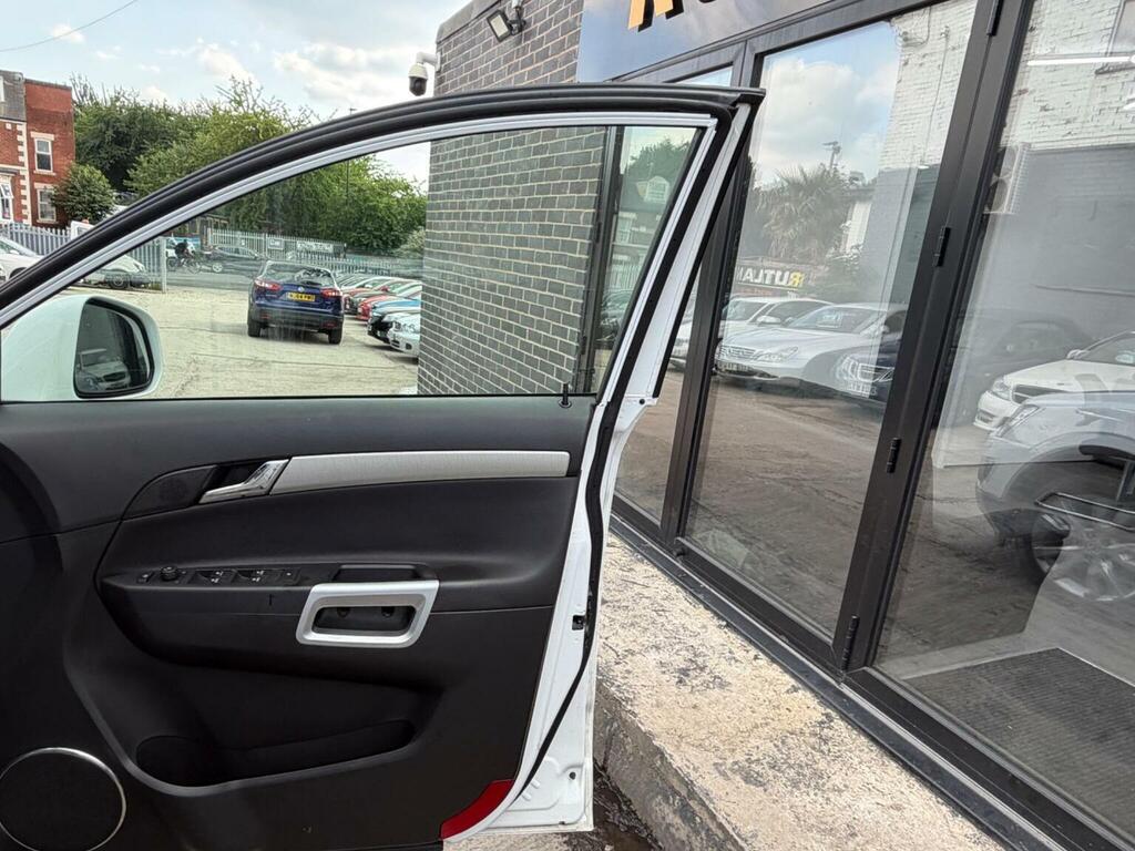 Vauxhall Antara Diamond Black #9