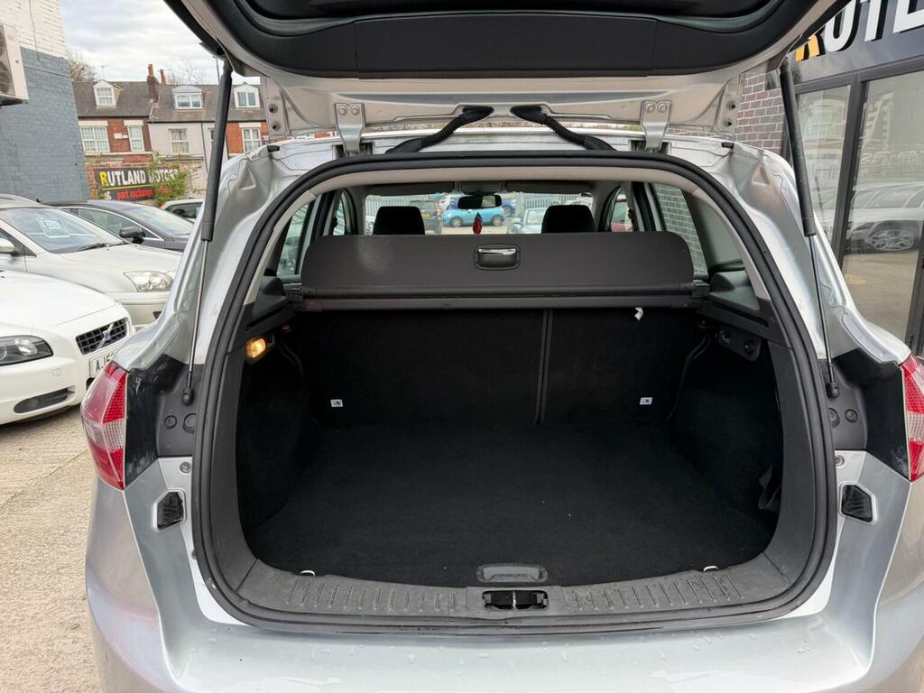 Ford Kuga Titanium White #44