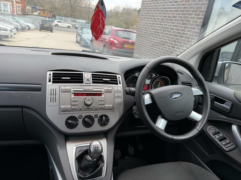 Ford Kuga Titanium White #20