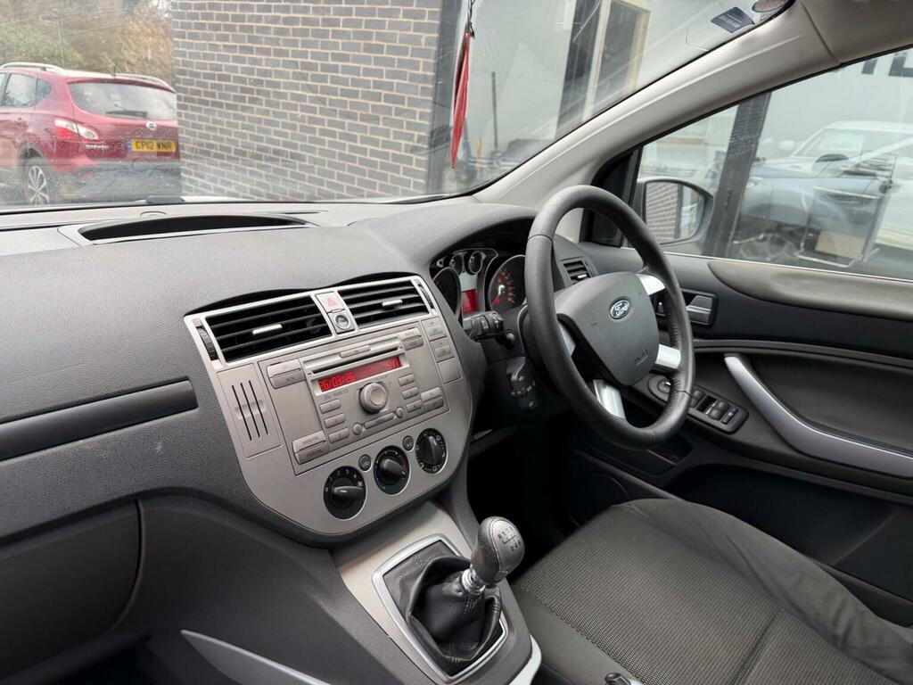 Ford Kuga Titanium White #18