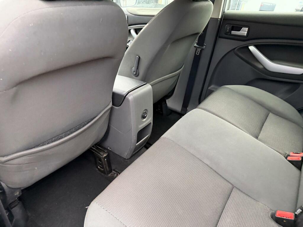 Ford Kuga Titanium White #27