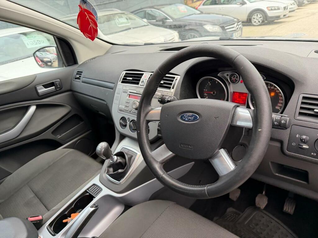 Ford Kuga Titanium White #23