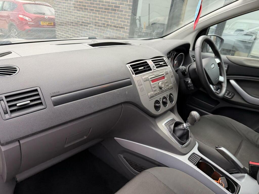 Ford Kuga Titanium White #19