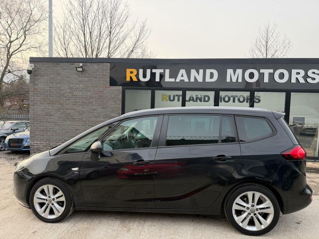 Vauxhall Zafira Tourer Tech Line White #9