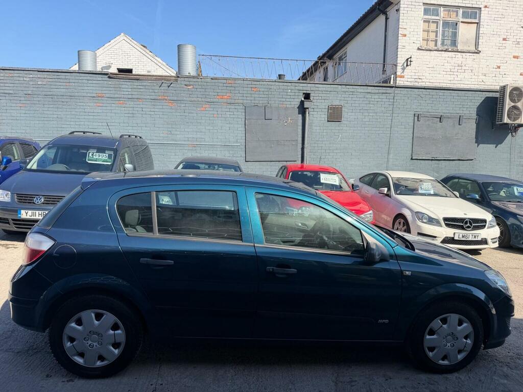 Vauxhall Astra 1.6I 16V Club Silver #8