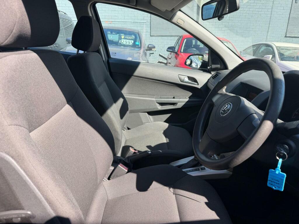 Vauxhall Astra 1.6I 16V Club Silver #10