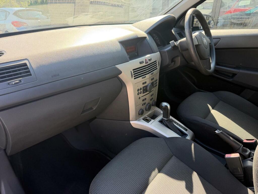 Vauxhall Astra 1.6I 16V Club Silver #27