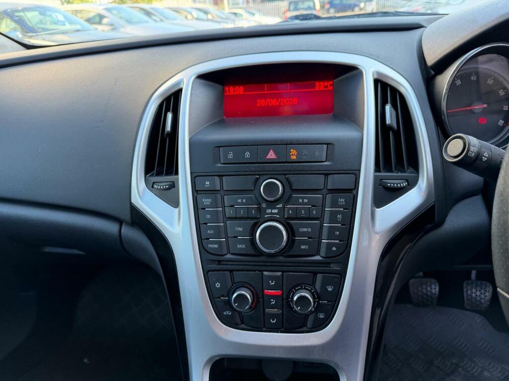 Vauxhall Astra 1.6 16V Exclusiv Euro 5 2011 Grey #41