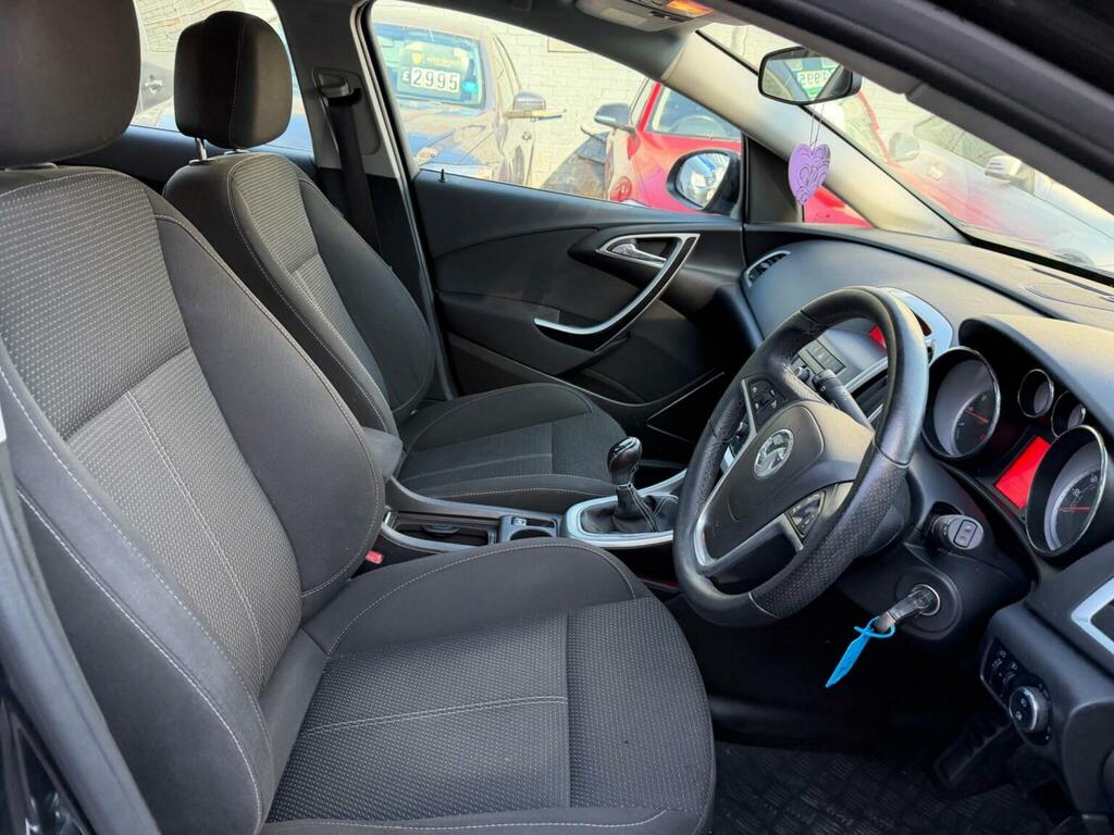 Vauxhall Astra 1.6 16V Exclusiv Euro 5 2011 Grey #26