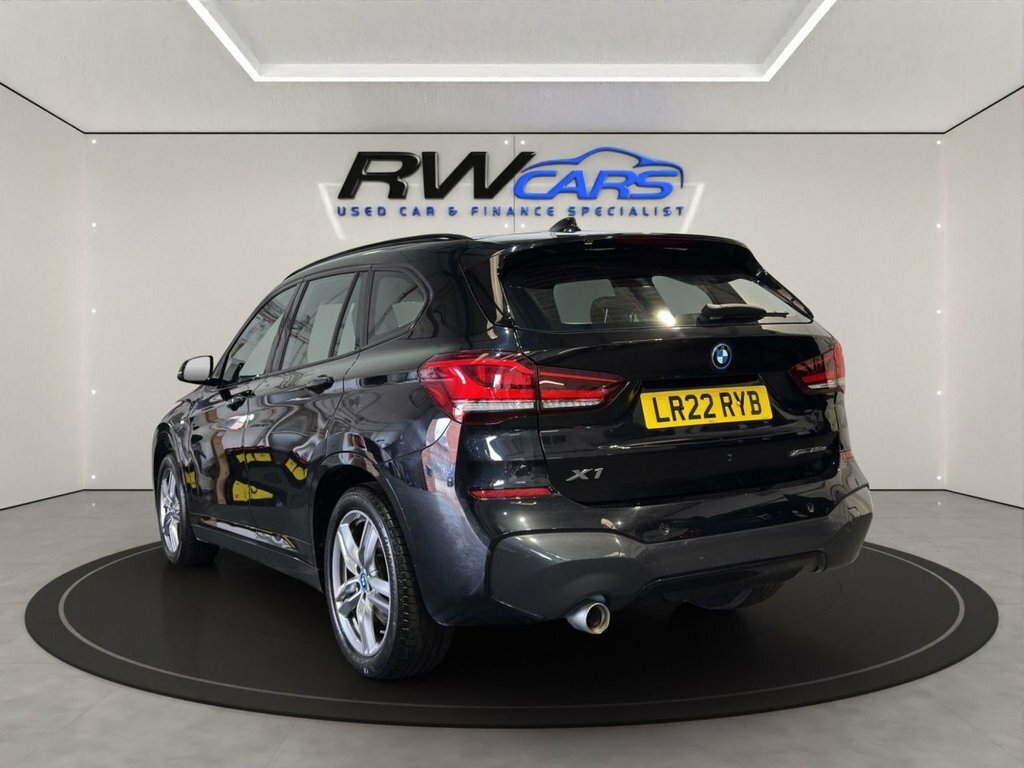 BMW X1 1.5L M Sport LR22RYB Black #2
